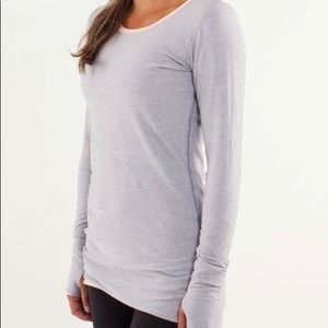 LULULEMON sz 8/10 Every Yogi Long Sleeve
Heathered Pink/Fossil (good pre-owned)